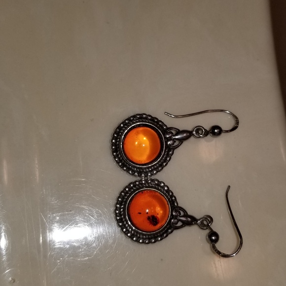 Sterling silver and amber, simple yet elegant - Picture 2 of 4